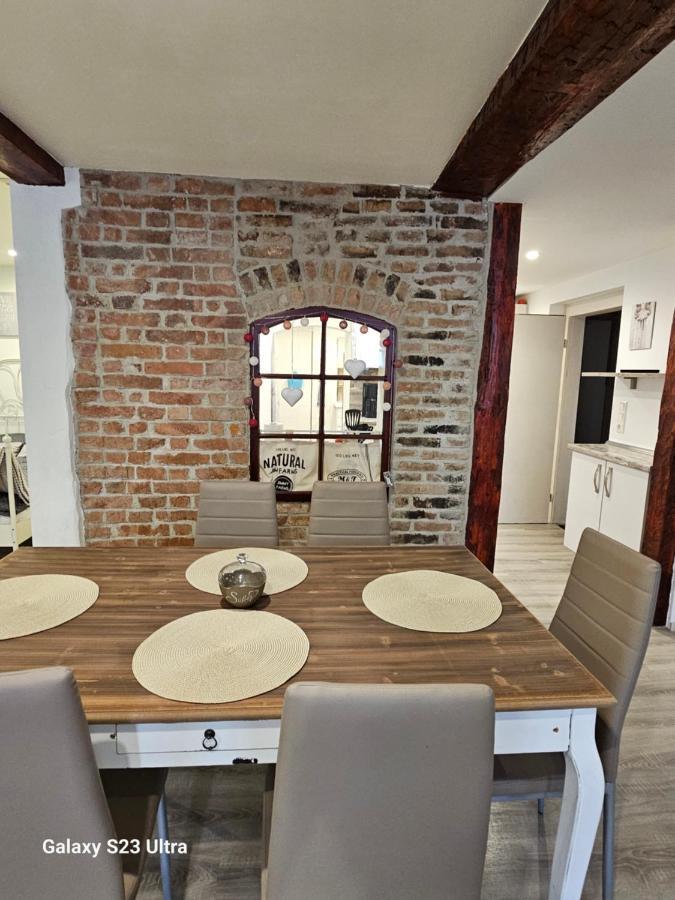Ferienwohnung ,,Hinter Der Mauer" 希尔德堡豪森 外观 照片