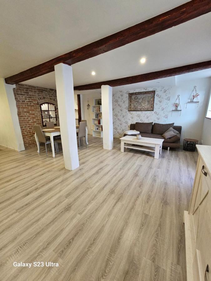 Ferienwohnung ,,Hinter Der Mauer" 希尔德堡豪森 外观 照片