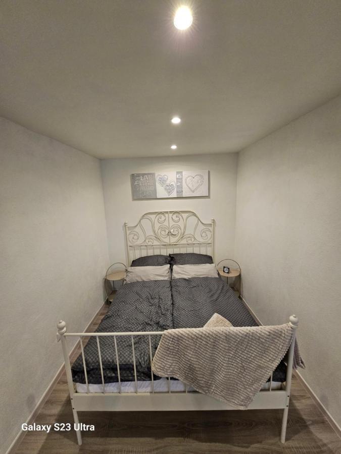 Ferienwohnung ,,Hinter Der Mauer" 希尔德堡豪森 外观 照片