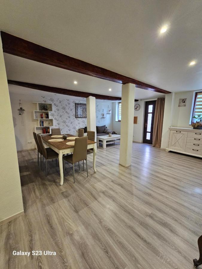 Ferienwohnung ,,Hinter Der Mauer" 希尔德堡豪森 外观 照片