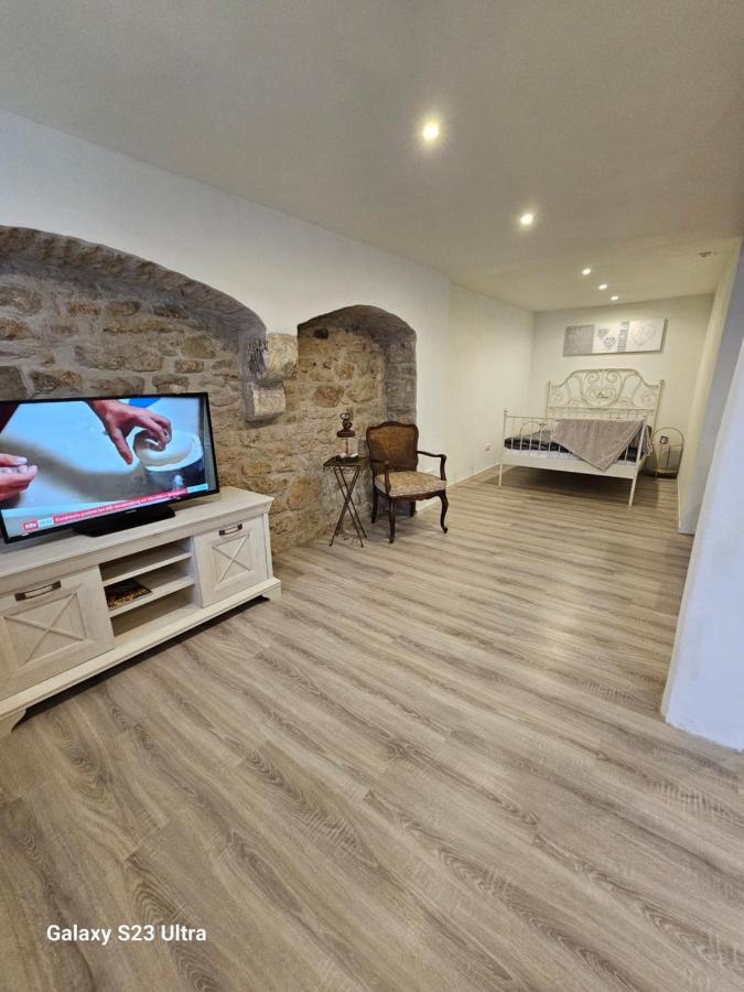 Ferienwohnung ,,Hinter Der Mauer" 希尔德堡豪森 外观 照片
